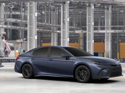 2026 Toyota Camry - Photo 16