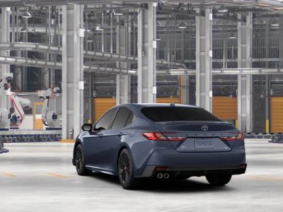 2026 Toyota Camry - Photo 9