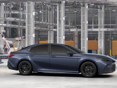 2026 Toyota Camry - Photo 15