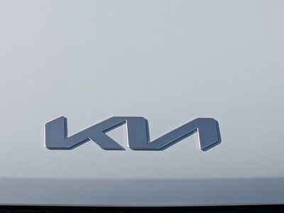 2026 Kia Carnival — photo 13 view