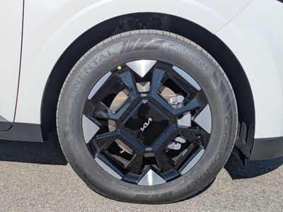 2026 Kia Carnival — photo 11 view