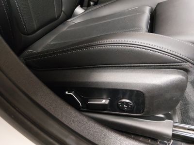 2024 BMW 3 Series - Photo 24