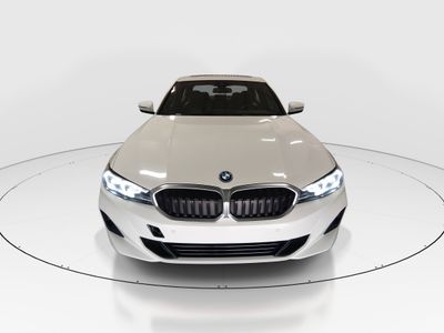 2024 BMW 3 Series - Photo 2