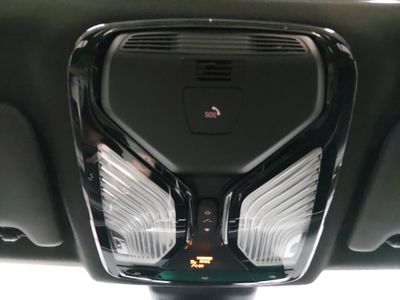 2024 BMW 3 Series - Photo 18