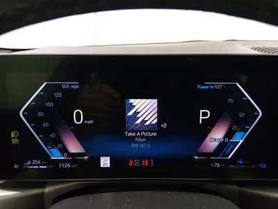 2024 BMW 3 Series - Photo 14