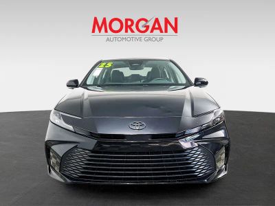 2025 Toyota Camry — photo 8 view