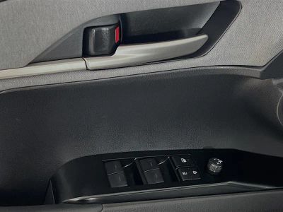 2025 Toyota Camry — photo 14 view