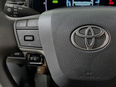 2025 Toyota Camry — photo 16 view