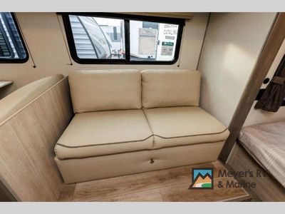 2025 Coachmen RV Catalina Summit Series 7 - Photo 18