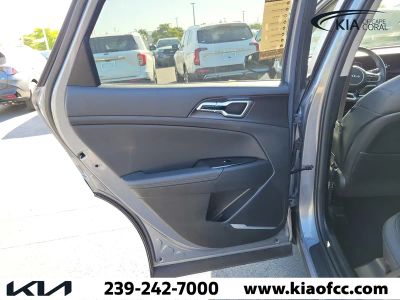 2025 Kia Sportage — photo 14 view