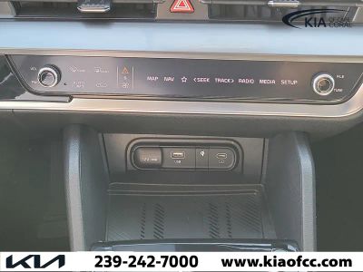 2025 Kia Sportage — photo 28 view