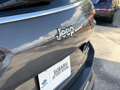 2023 Jeep Grand Cherokee L — photo 11 view