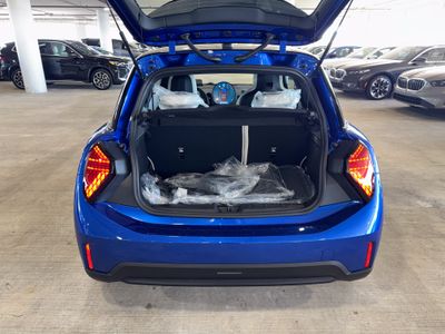 2026 MINI Hardtop 2 Door - Photo 11