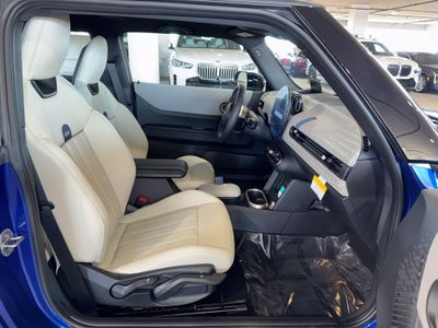 2026 MINI Hardtop 2 Door - Photo 9