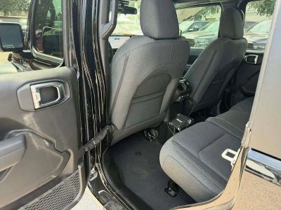 2026 Jeep Wrangler — photo 26 view