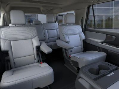 2026 Ford Expedition - Photo 12