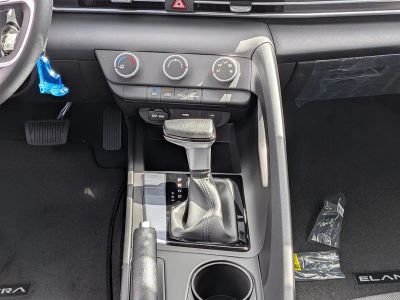 2026 Hyundai ELANTRA — photo 19 view
