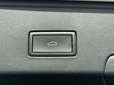 2022 Volkswagen Atlas Cross Sport — photo 13 view