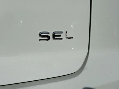 2022 Volkswagen Atlas Cross Sport — photo 10 view