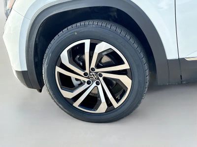 2022 Volkswagen Atlas Cross Sport — photo 43 view