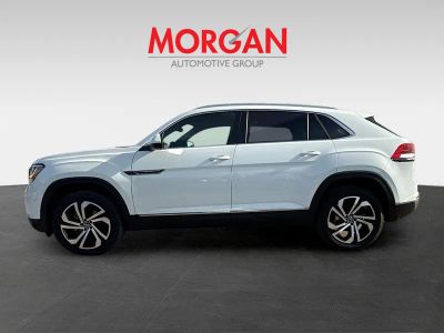 2022 Volkswagen Atlas Cross Sport — engine compartment view