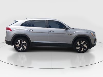 2024 Volkswagen Atlas Cross Sport — photo 8 view