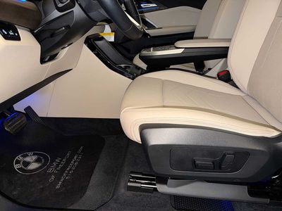 2025 BMW X1 xDrive28i - Photo 9
