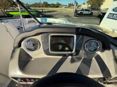 2019 Chaparral 23 Surf - Photo 19