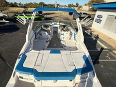 2019 Chaparral 23 Surf - Photo 9
