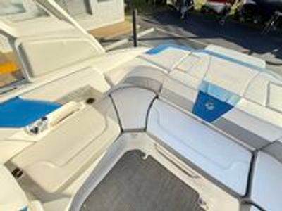 2019 Chaparral 23 Surf - Photo 13