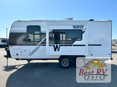 2026 Winnebago Thrive - Photo 8