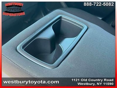 2024 Toyota RAV4 - Photo 19