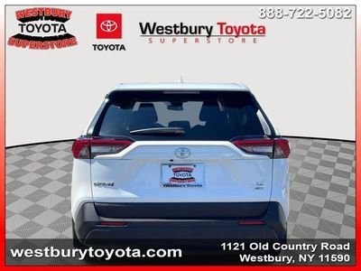 2024 Toyota RAV4 - Photo 11