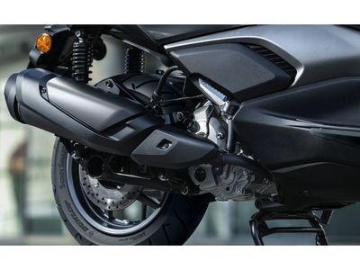 2026 Yamaha XMAX - Photo 17