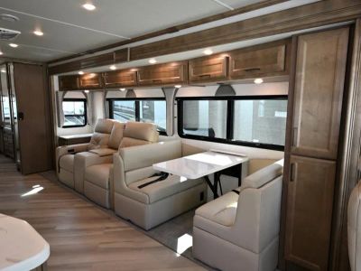 2026 Fleetwood BOUNDER - Photo 18