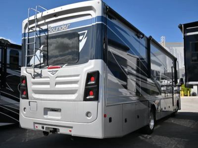 2026 Fleetwood BOUNDER - Photo 46