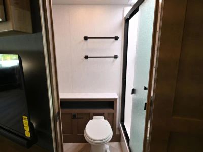 2026 Fleetwood BOUNDER - Photo 15