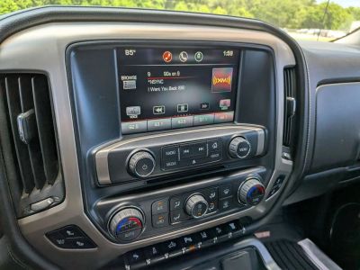 2015 GMC Sierra 2500HD - Photo 17