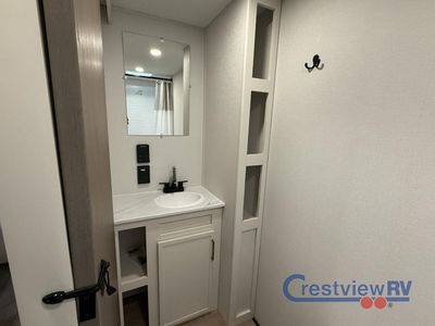 2026 Grand Design Transcend One - Photo 19