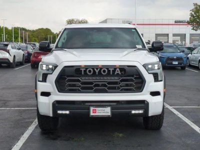 2023 Toyota Sequoia - Photo 4
