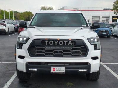 2023 Toyota Sequoia - Photo 5