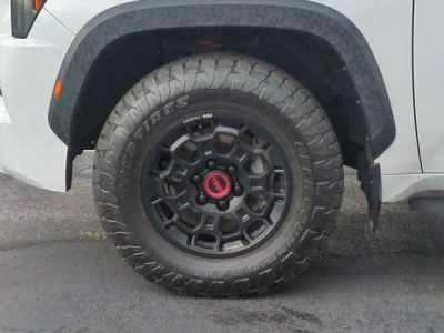 2023 Toyota Sequoia - Photo 8