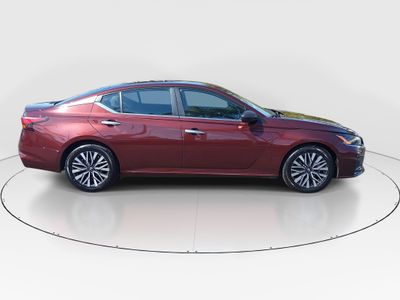 2024 Nissan Altima - Photo 8