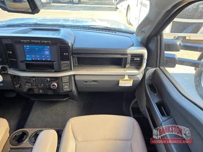 2025 Omni RS36 - Photo 17
