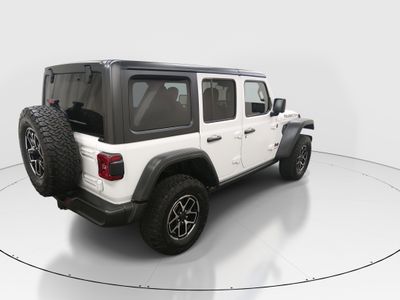 2024 Jeep Wrangler — photo 7 view