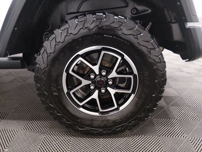 2024 Jeep Wrangler — photo 10 view