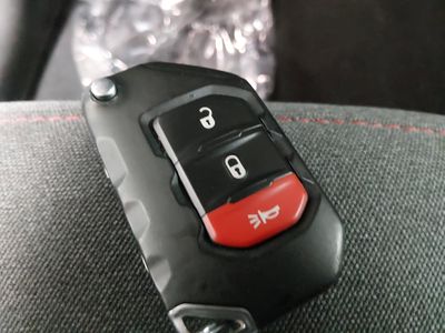 2024 Jeep Wrangler — photo 15 view