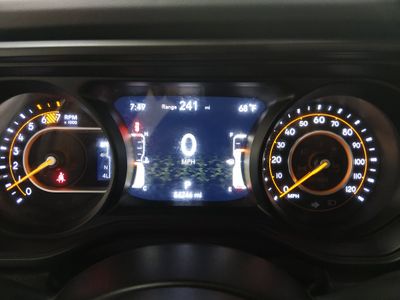 2024 Jeep Wrangler — photo 14 view