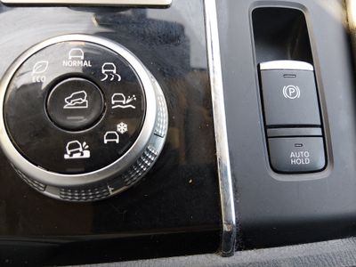 2024 Mitsubishi Outlander - Photo 22