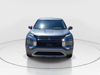 2024 Mitsubishi Outlander - Photo 2
